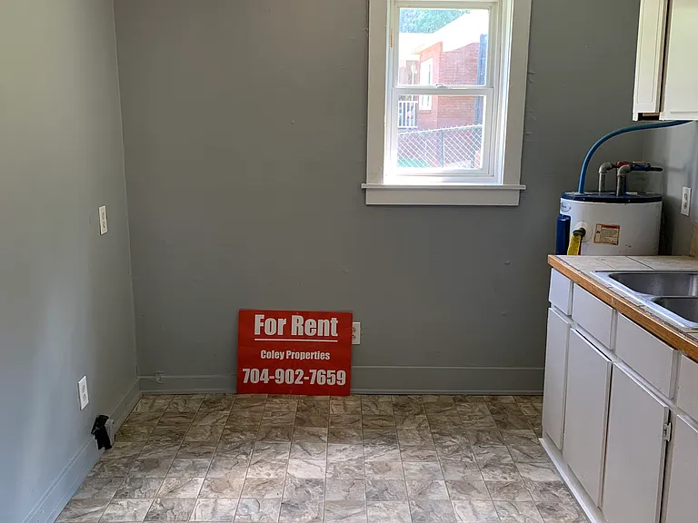 1346 Lerain Ct — Photo 19