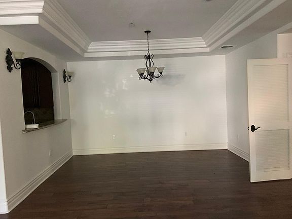 3rd image of 10640 Woodbridge St APT 106