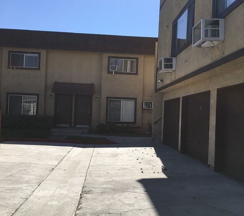 2nd image of 8152 8th St APT 6
