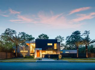 11 Gage Ct, Houston, TX 77024