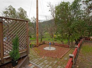 3140 Foots Creek Rd, Gold Hill, OR 97525