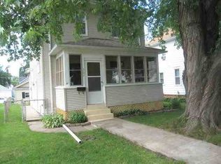 307 17th Ave, East Moline, IL 61244
