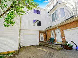 354 Aspen Knolls Way, Staten Island, NY 10312