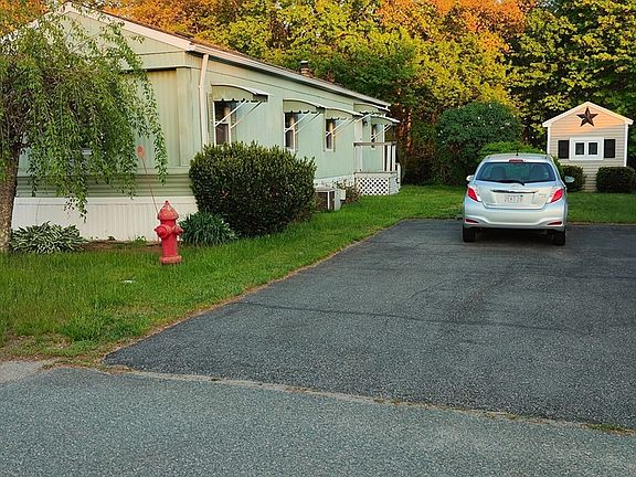 4th image of 22 Thayer Dr