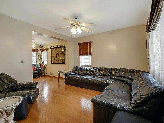 5th image of 1005 Washington Ave