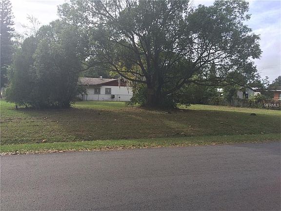 2nd image of 950 Pinedale Ave