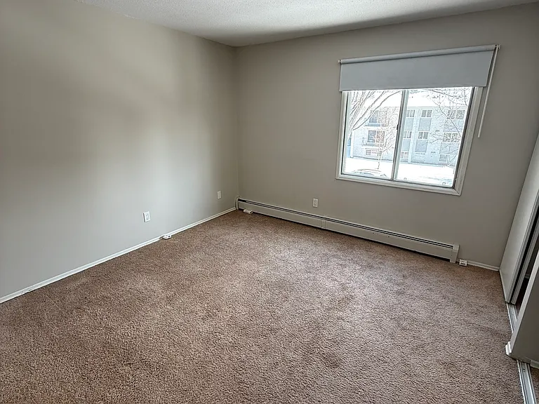 11920 102nd St NW — Photo 5