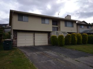 6828 25th Ave S, Seattle, WA 98117