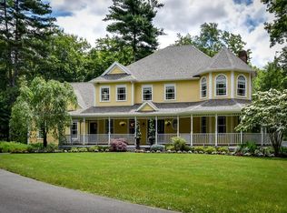 68 Pine St, Dover, MA 02030