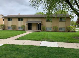 1839 Root St, Crest Hill, IL 60403