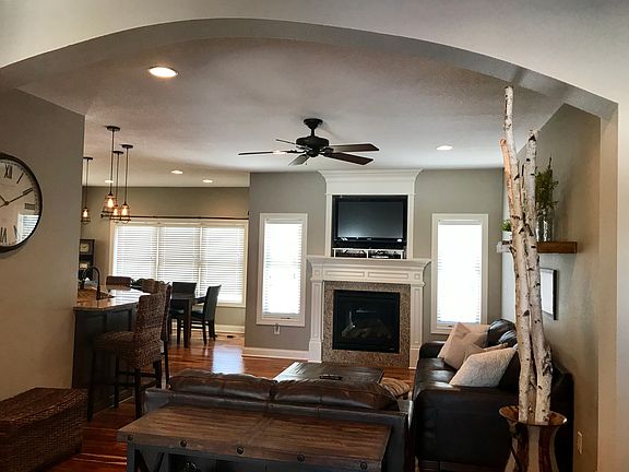 2nd image of 3315 SW Cherry Ct