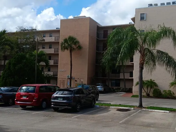 3450 Blue Lake Drive #204, Pompano Beach, FL 33064