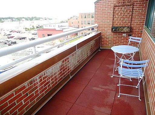 4th image of 58 Merrimac St APT 3-1