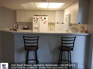 1157 Falls Blvd, Weston, FL 33327