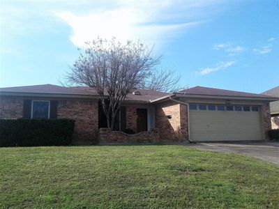 8609 Silver Creek Rd, White Settlement, TX, 76108