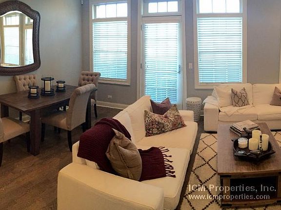 4th image of 1241 W Oakdale Ave #2J