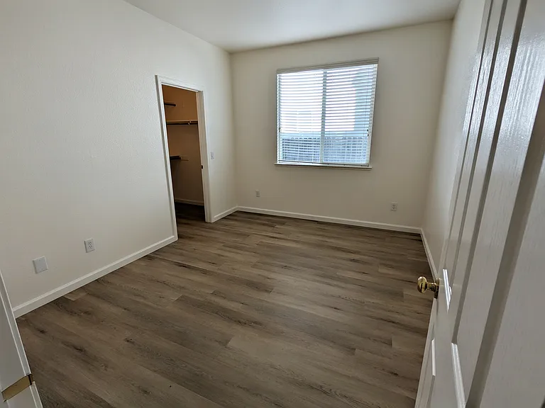 10250 Patti Way — Photo 8