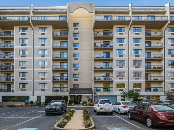 800 Avondale Rd APT 7P, Wallingford, PA 19086