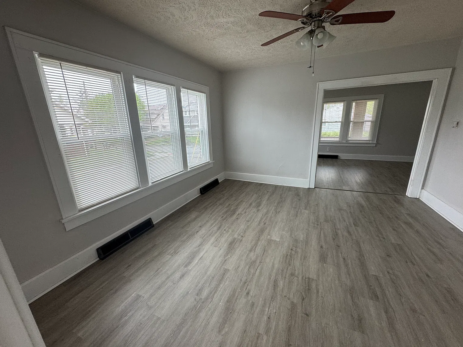 803 Wright Ave — Photo 3