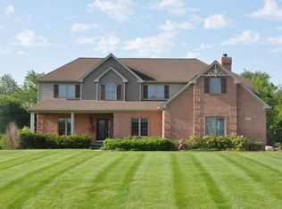 9048 Gooding Dr, Saline, MI