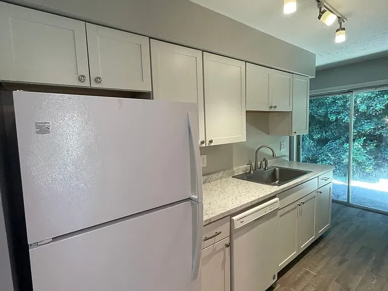 4001 SE 22nd Ave #A — Photo 5