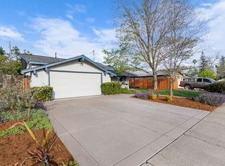 8305 Grinnell Way, Sacramento, CA