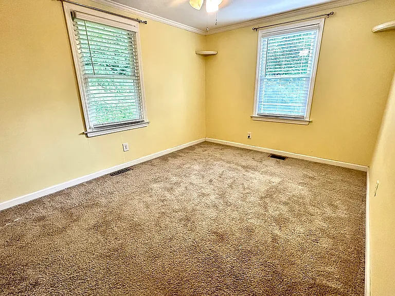 139 Spooks Branch Rd — Photo 5