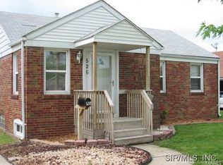 526 S Central Ave, Wood River, IL