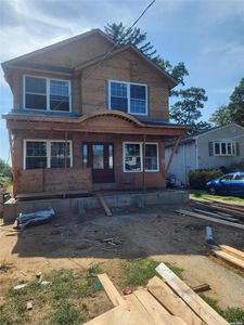 28 Vanderbilt Avenue, Babylon, NY, 11704