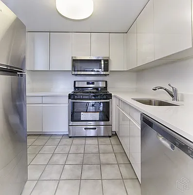 Rented by Halstead Real Estate | media 14