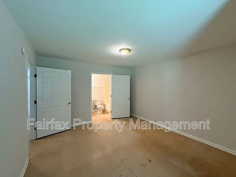 1116 Walnut St — Photo 13