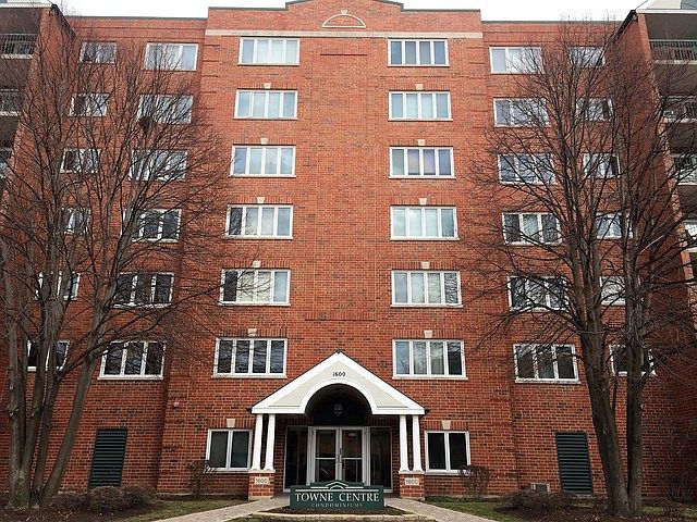 1st image of 1600 E Thacker St APT 410