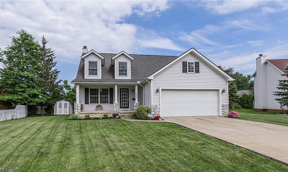 1st image of 25660 Edgecliff Dr