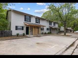 1423 E Sequoyah Ct, Fayetteville, AR 72701