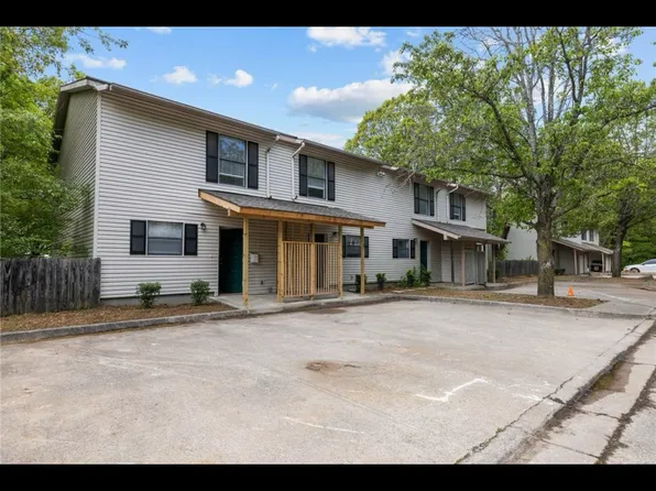 1419 E Sequoyah Ct, Fayetteville, AR 72701
