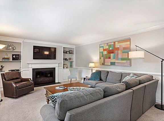 4th image of 1825 Elmart Ln