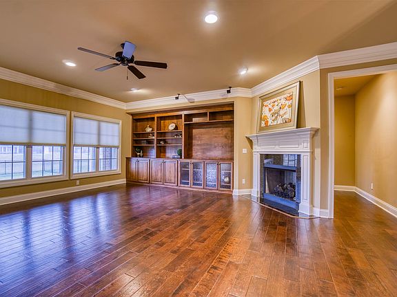 5th image of 2085 Long Cove Cir