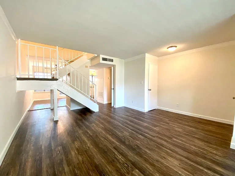 9535 Quail Village Ln — Photo 9