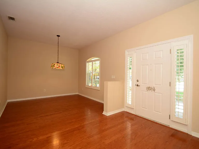 36 Reidsville Dr — Photo 2