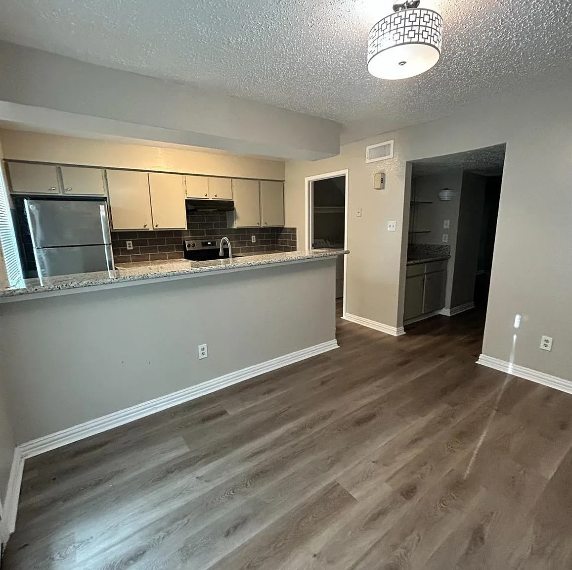 2 bed, 2.5 bath, 1260 sqft, $1,550 — Photo 4