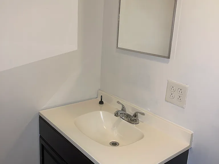 523 Cubbage St #3 — Photo 6