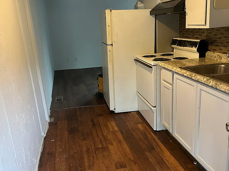 3315 S Youngs Blvd — Photo 1