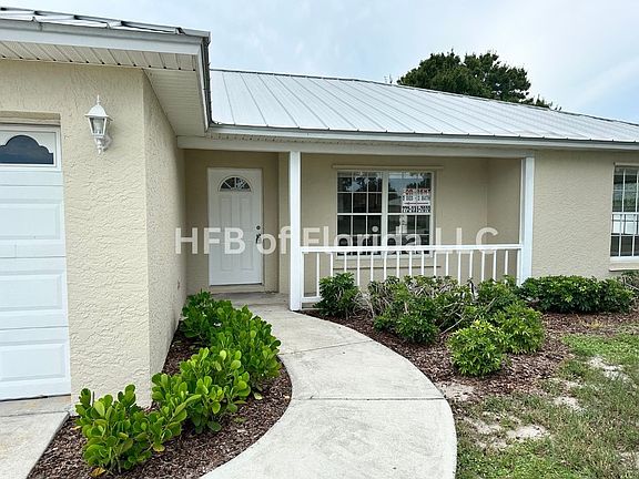 2nd image of 905 11th Ct