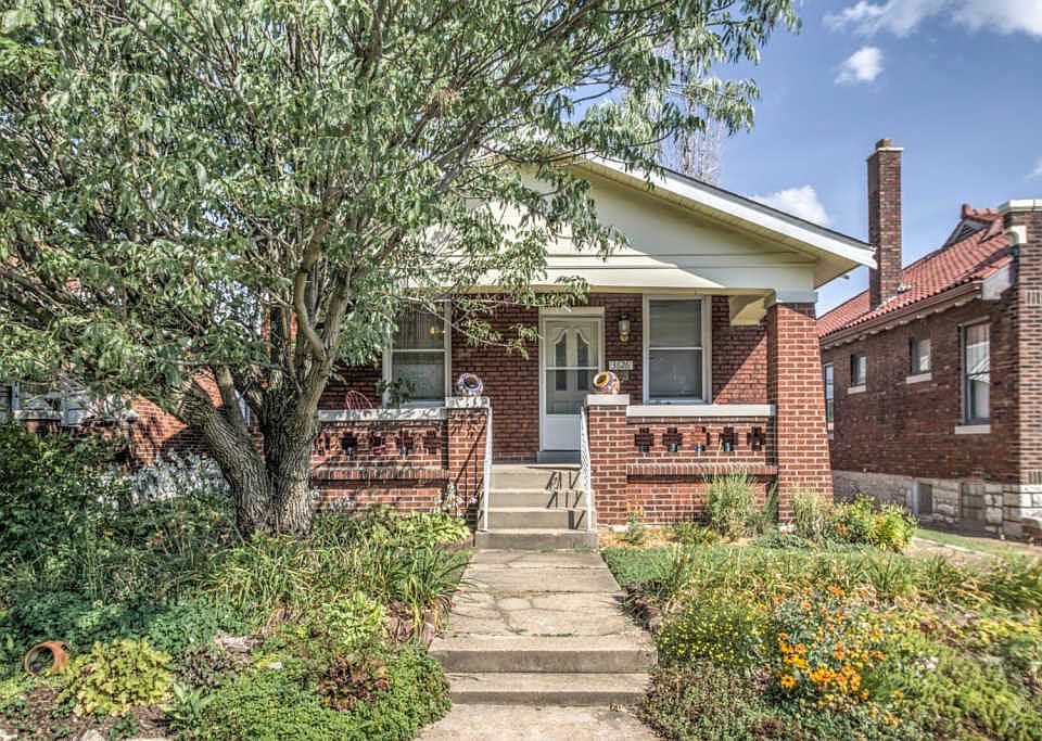 1st image of 3626 Lawn Ave