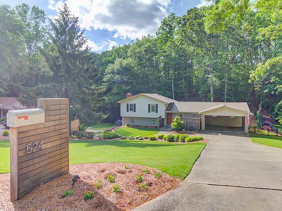 2nd image of 524 Woodland Dr