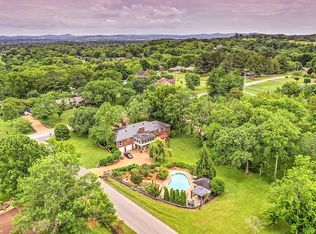 302 Saratoga Dr, Lebanon, TN 37087