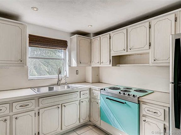 3rd image of 4142 N Jefferson Ave APT 3D