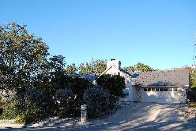 1st image of 2104 Westridge Cir