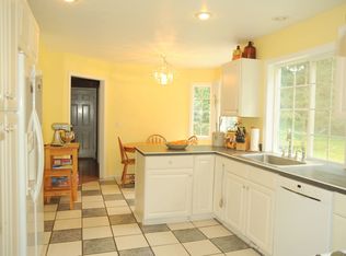 230 Sakari Ln, Kelso, WA 98626