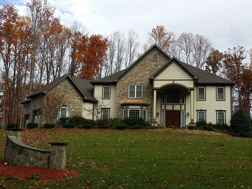 1st image of 10 Brandy Hills Ln